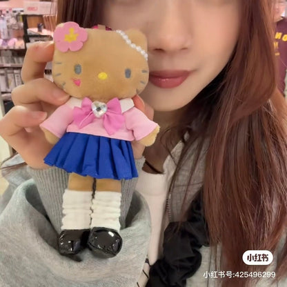 HelloKitty｜Style Up Mascot Holder /Plush Keychain｜H14.7 × W7.0 × D4.2 cm approx.