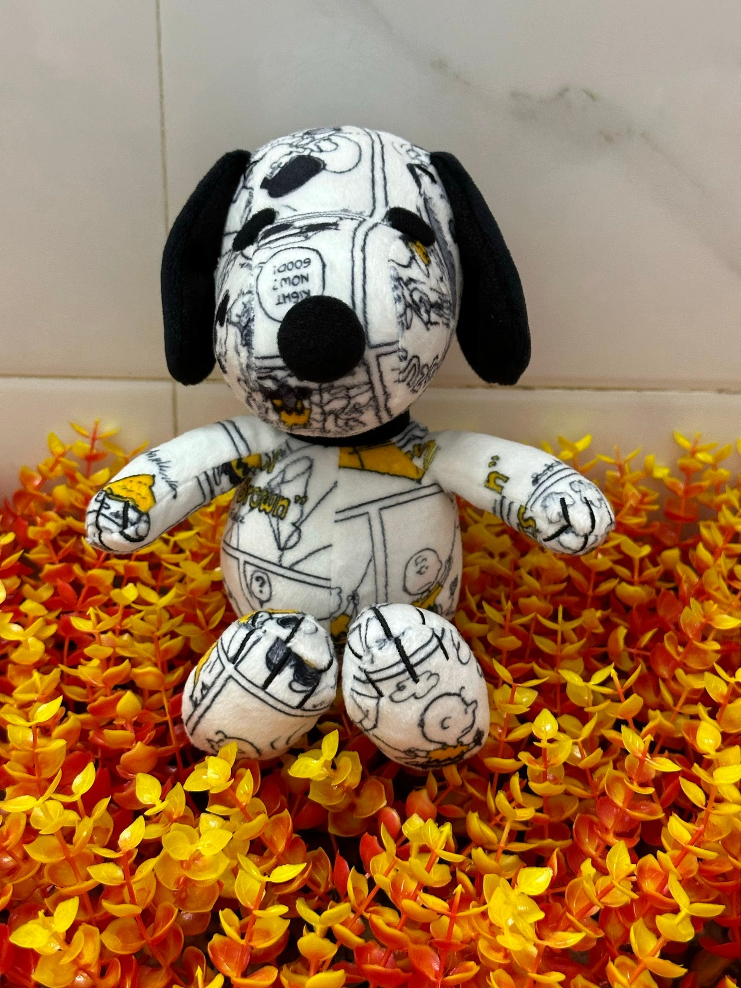 Snoopy史努比｜PEANUTS 75th Comic S Plush Toy75周年限定漫画风格坐姿毛绒玩偶/公仔/S号｜约H17 x W16 x D15cm