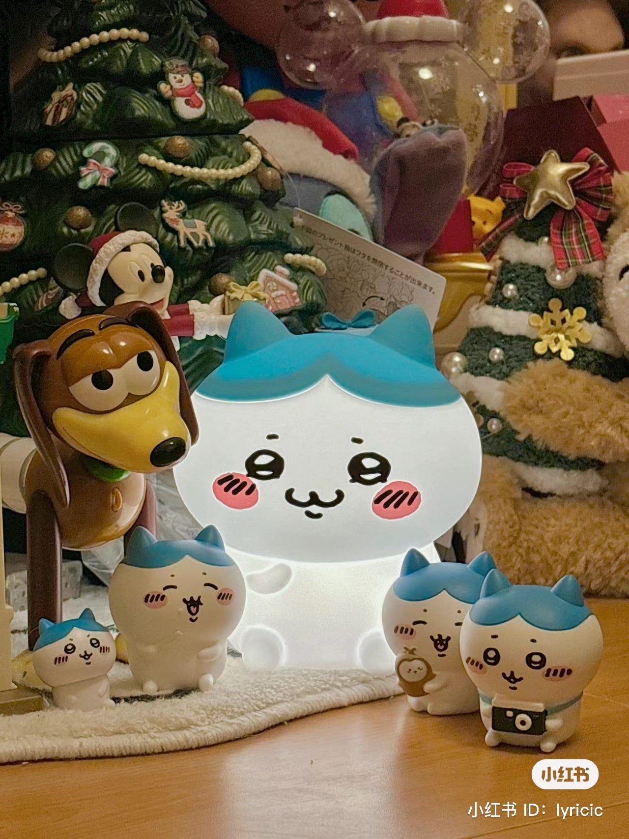 Chiikawa 吉伊卡哇｜柔软可捏捏硅胶质地柔和小夜灯/4档亮度切换/USB充电式/可无线