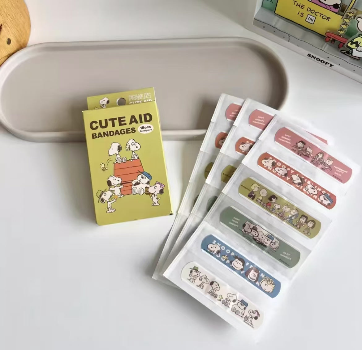 Snoopy｜Peanuts Boxed Adhesive Bandage｜18 pieces