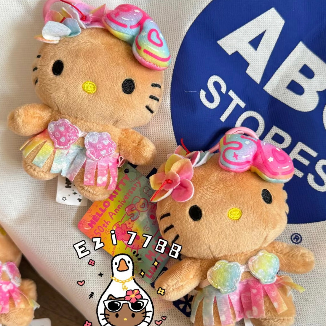 HelloKitty凯蒂猫｜HAWAII夏威夷黑皮kitty50周年限定挂件/包挂