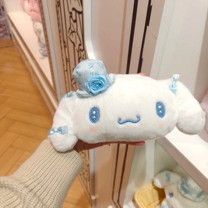 Sanrio三丽鸥｜Sanrio Original Face-shaped Pass Case/ Dolly Rose多莉玫瑰限量系列脸型毛绒零钱包挂件/卡包｜约16×6×12.6cm
