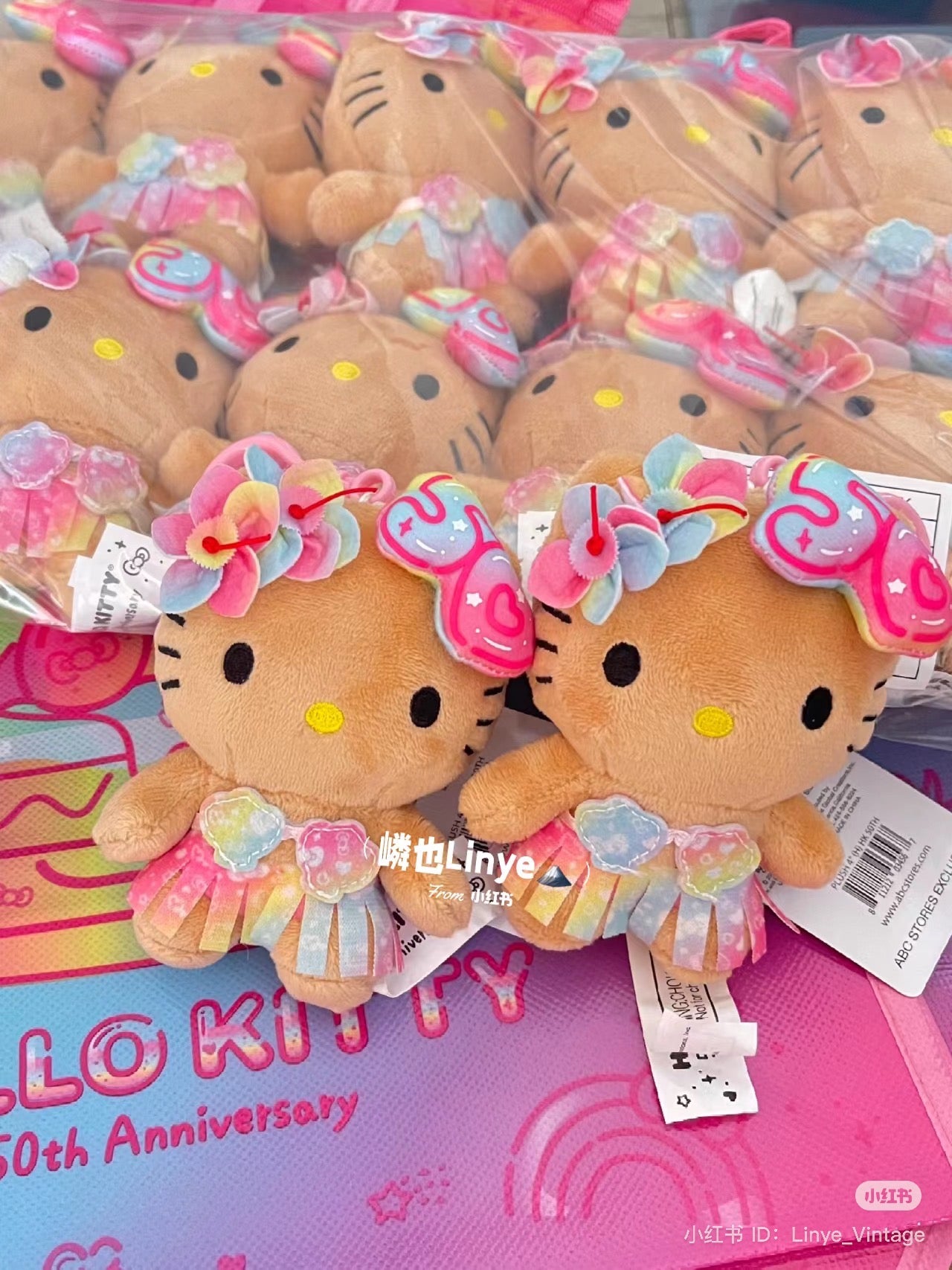 HelloKitty凯蒂猫｜HAWAII夏威夷黑皮kitty50周年限定挂件/包挂