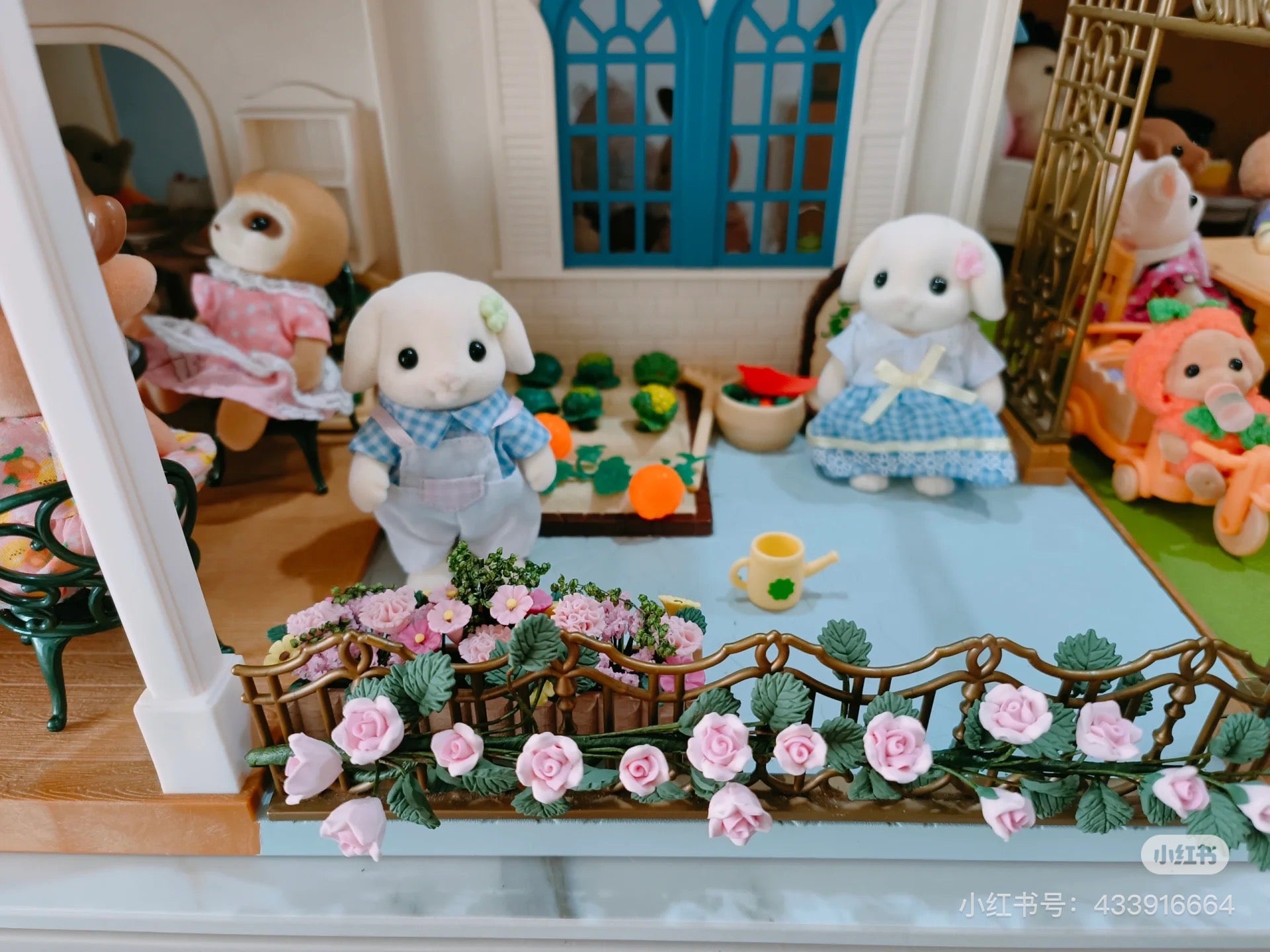 SylvanianFamilies森贝儿家族｜Courtyard Home Gift Set-Floral Cat蓝色度假别墅+丝绸猫套组/玩具/过家家5609