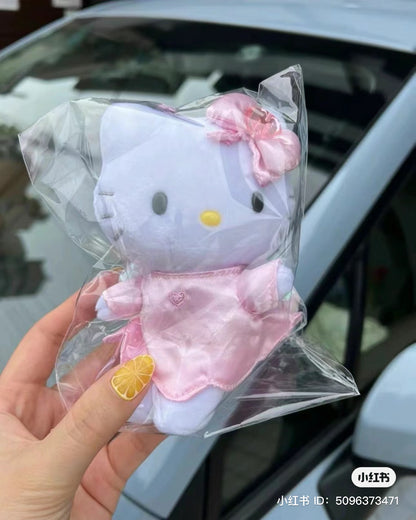 HelloKitty｜Sanrio Angel Mascot Holder /Plush Keychain｜107×80×75mm approx.