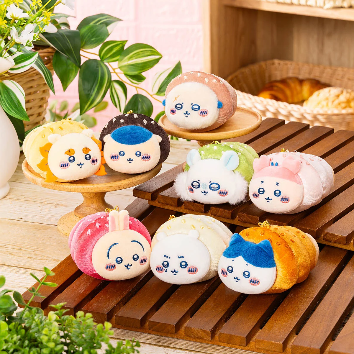 chiikawa｜Bakery Coronet Mascot Holder /Plush Keychain｜H60 × W75 × D110 mm approx.