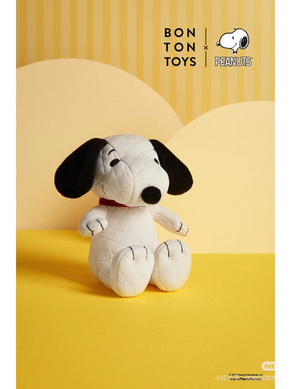 Snoopy史努比｜Quilted Jersey in giftbox | Cream奶油色绗缝格纹坐姿迷你毛绒玩偶礼盒装/公仔