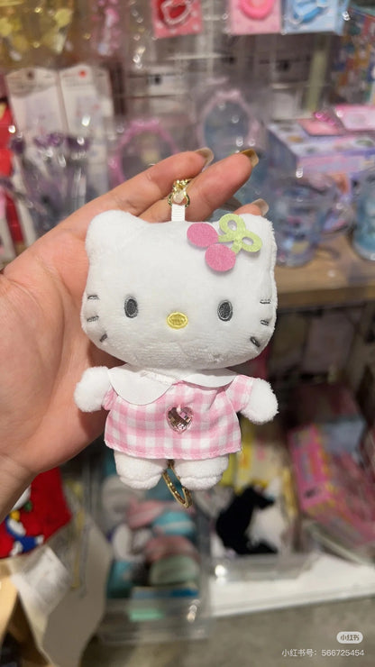 HelloKitty凯蒂猫｜Plush Keychain With Reel - Hello Kitty / Nurse Blue天使护士系列可伸缩毛绒玩偶钥匙扣挂件/包挂｜约H116 × W75 × D63mm