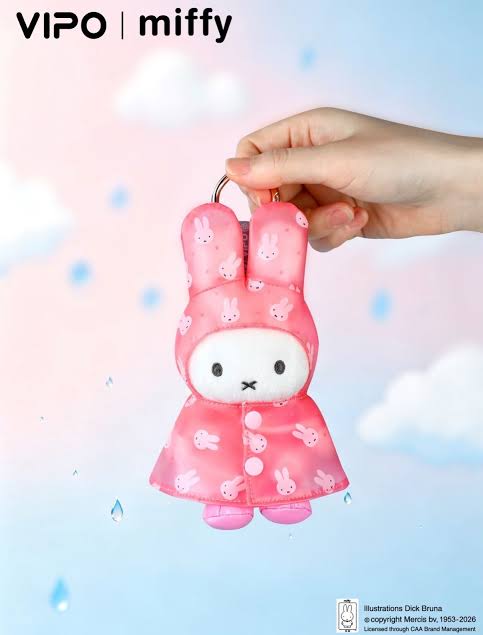 Miffy｜VIPO Rainy Days Raincoat Keychain Blind Box