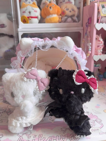 Hello kitty凯蒂猫｜Sanrio Hello Kitty Mascot Holder/ Angel and Little Devil天使恶魔挂件｜约 14.9 x 12.1 x 7.8 厘米