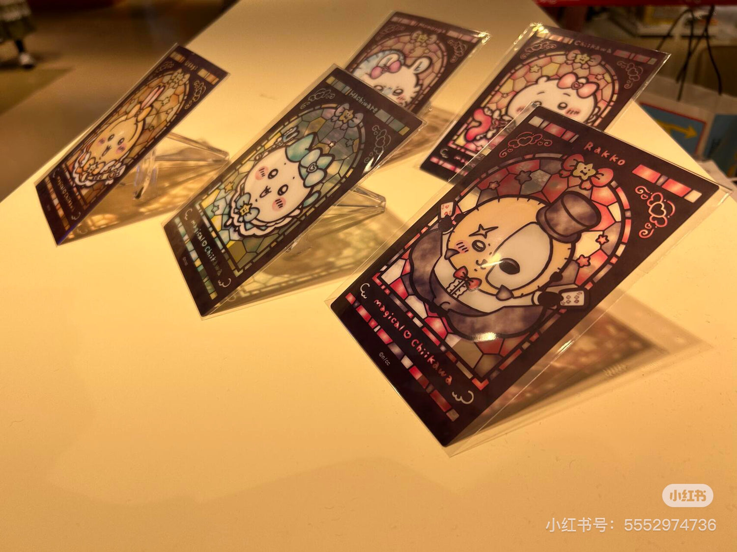 Chiikawa 吉伊卡哇｜Magical Chikawa Stained Glass Style Clear Card魔法少女系列彩色玻璃窗亚克力可爱角色透光卡片｜约H148×W100mm