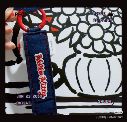 Sanrio三丽鸥｜Tag Keychain/ Denim Patch牛仔丹宁贴布系列吊牌钥匙扣/包挂/反面有名字刺绣｜约18.3 x 6.0 x 2.2cm