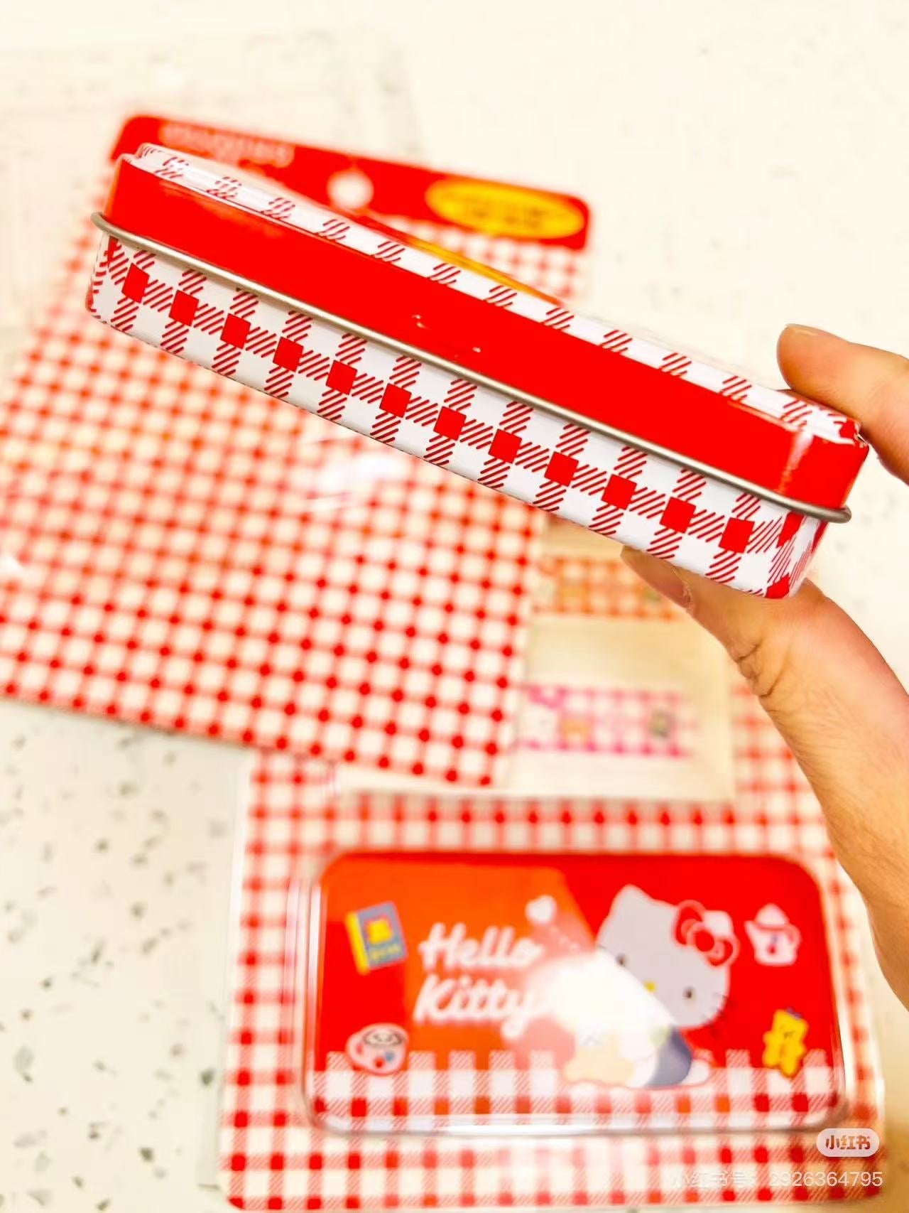Sanrio｜ Bandage &amp; Can Case｜ 10×4.8×2.3cm approx.