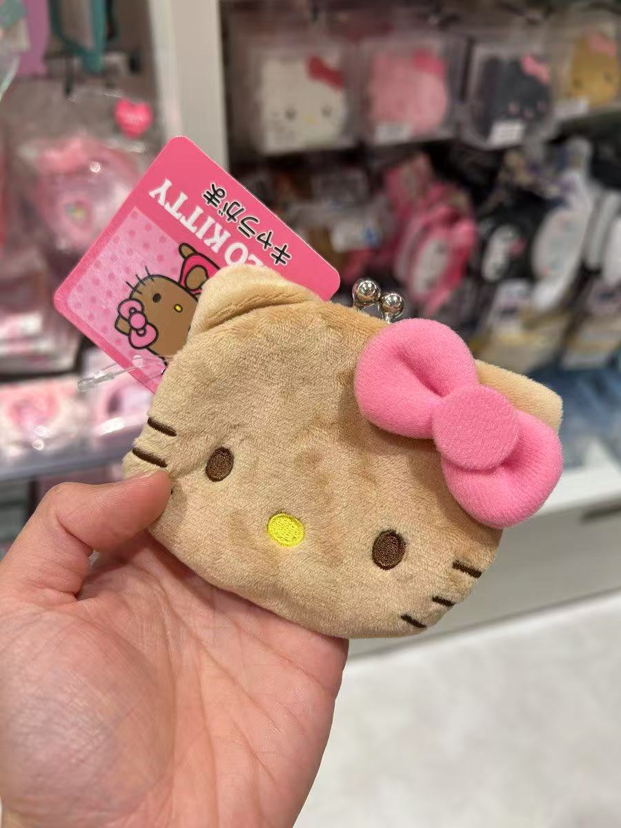 Sanrio｜Character Gama Mascot Coin Case｜H9 x W10 x D1.5cm approx.