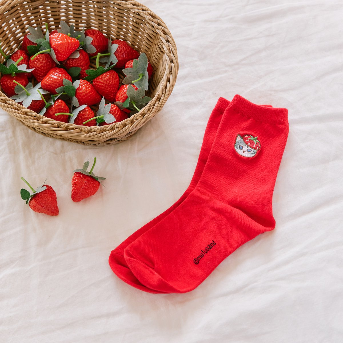 Mofusand｜Merci Strawberry socks｜ 22-24cm