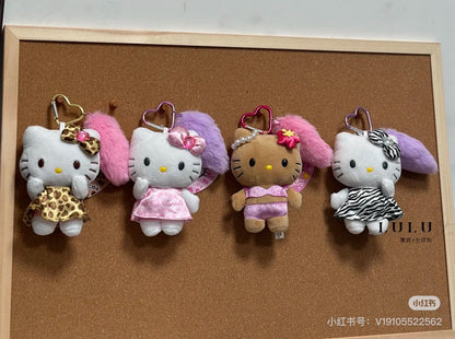 Hello Kitty凯蒂猫｜Sanrio Mascot Keychain with Tail / Gogo Gal Collection Leopard毛茸茸尾巴系列爱心扣豹纹凯蒂猫玩偶挂件/包挂｜约9.5×5.5×13.5cm