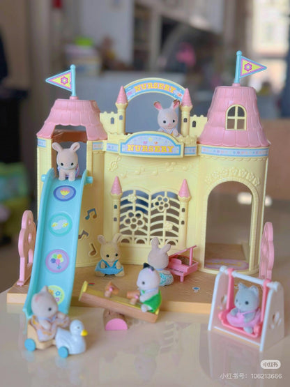 【限时折扣】SylvanianFamilies森贝儿家族｜Baby Castle Nursery gift set-Milk Rabbit-Poodle Baby Milo彩虹城堡幼儿园+牛奶兔+贵宾犬宝宝套组/玩具/过家家5670