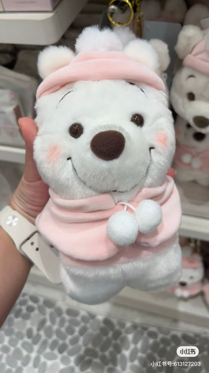 Disney迪士尼｜Winnie the Pooh Pochette Bag Fruit Latte Color White Pooh东迪冬日限定水果拿铁色睡衣睡帽斗篷系列噗噗维尼毛茸茸斜挎包/零钱包/收纳包｜约H24×W14×D9.5cm