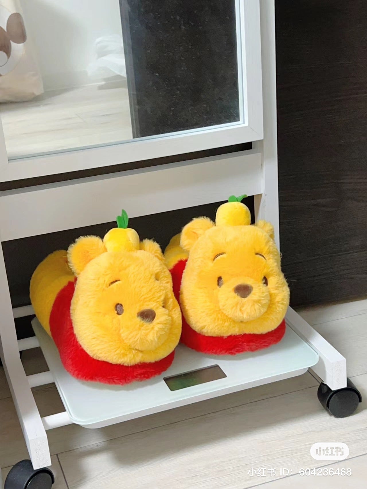Disney｜柚子噗噗2023限定小熊维尼毛绒拖鞋｜适合23-25cm