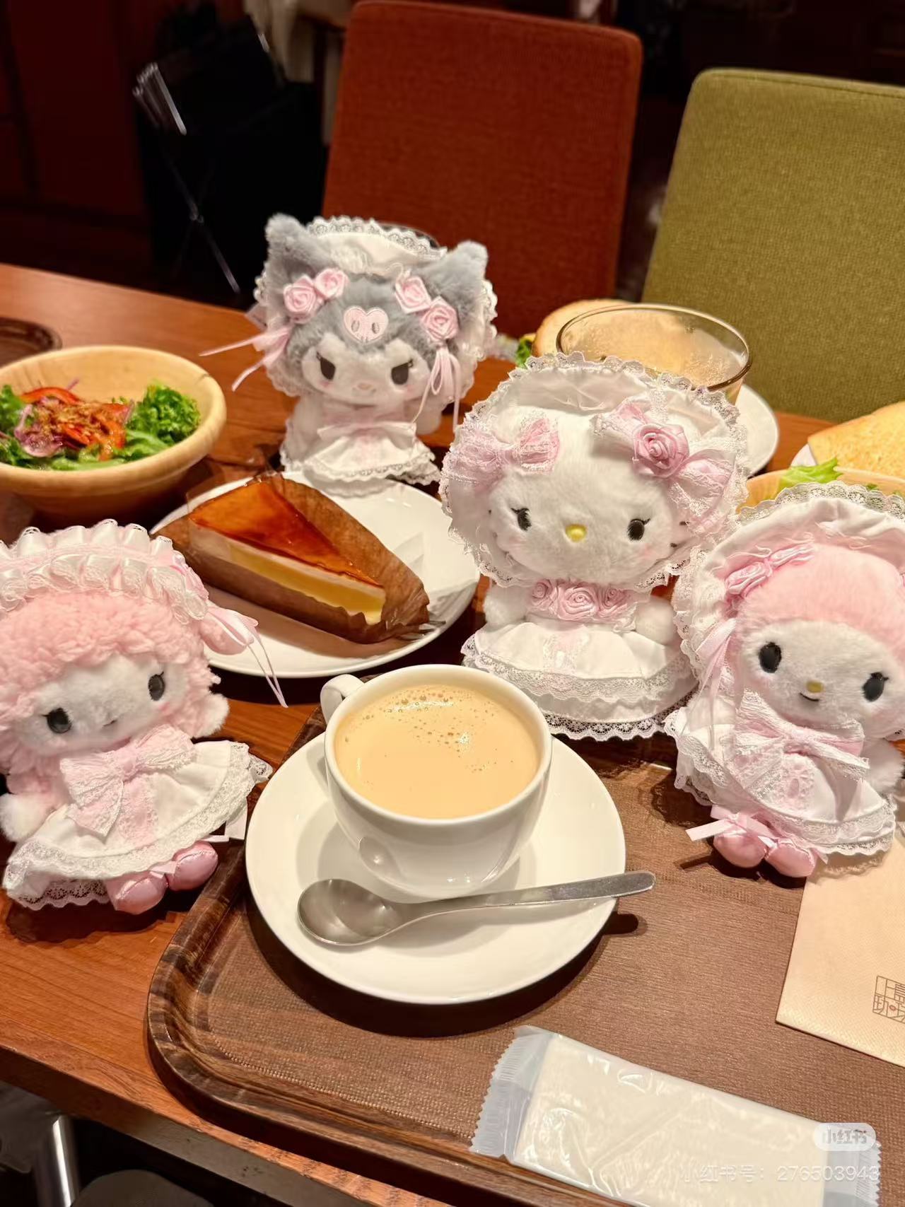【Restock incoming】Sanrio｜White Frill Design Mascot Holder /Plush Keychain｜13.5×7.5×18cm approx.