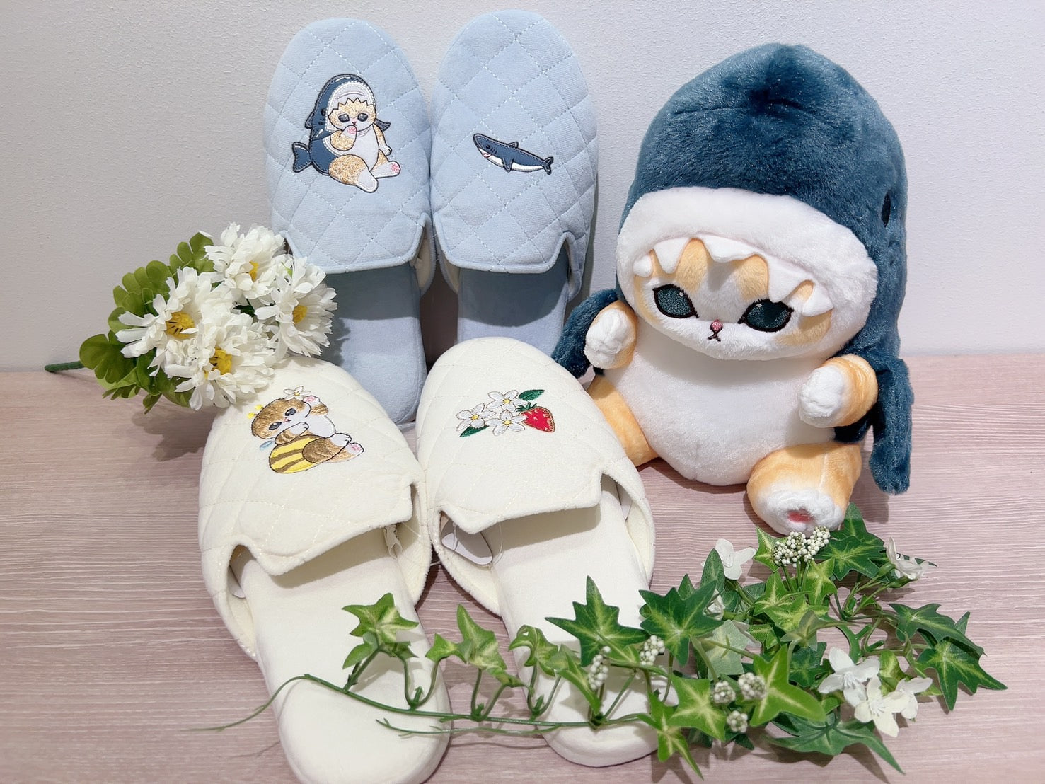 Mofusand｜Room Slippers - Shark Cat Nyan｜Free size (up to 24cm approx. )✔️