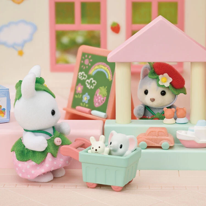【store available】SylvanianFamilies｜Strawberry Nursery Room House Set Calico Critters