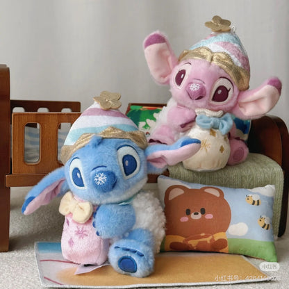 Disney SH｜冬日限定Stitch史迪奇雪人系列抱礼物袋毛绒玩偶挂件/包挂