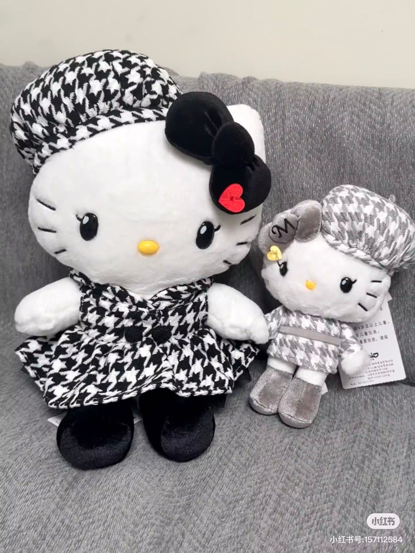 Hello Kitty｜Monochrome Girly Twin Coordinate Mascot Holder /Plush Keychain｜11×7×18cm approx.