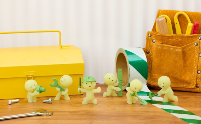SMISKI｜Mini Glow Figure - CONSTRUCTION mystery bag/blind box/All 6 types｜1pcs