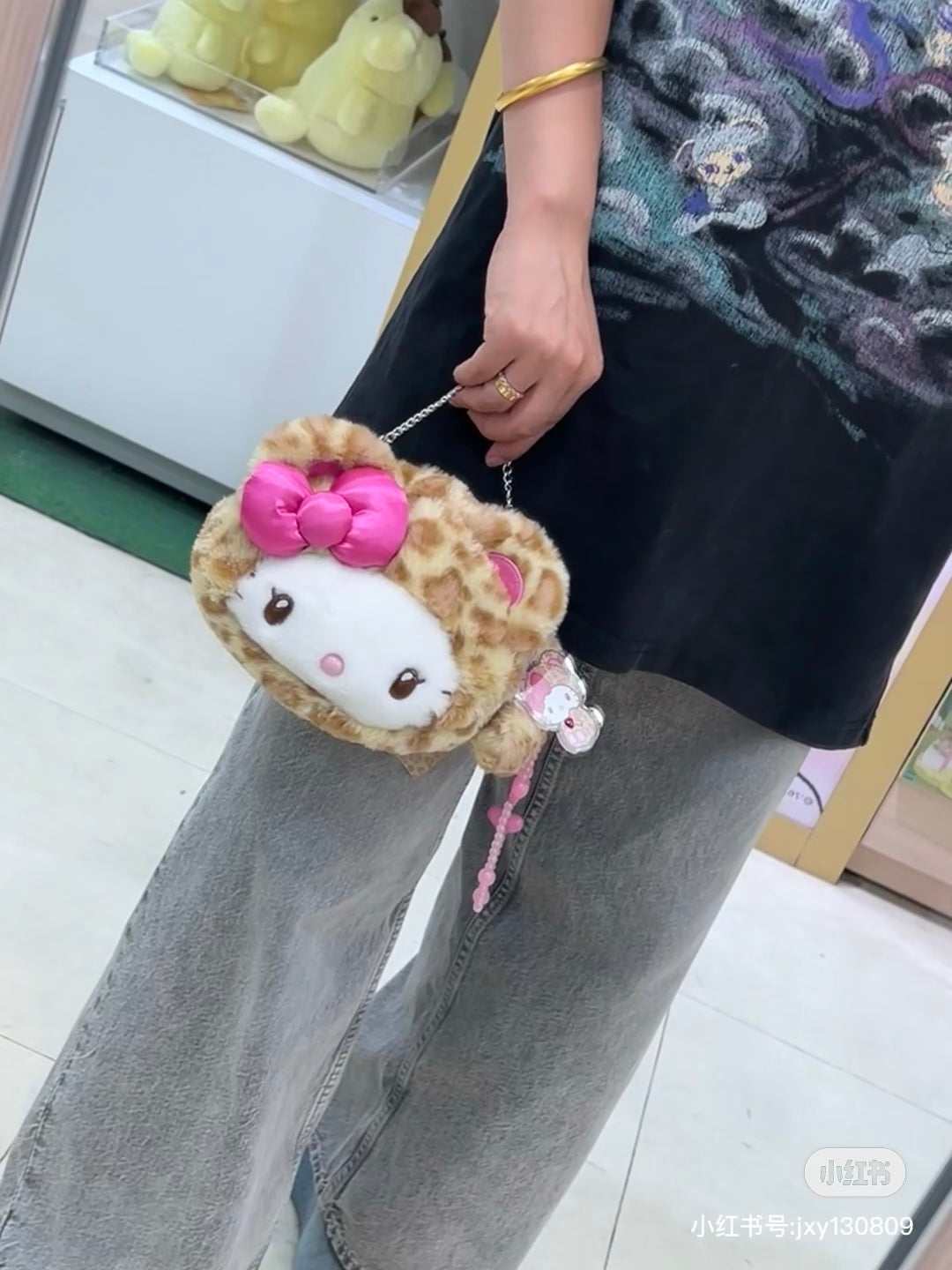 Sanrio三丽鸥｜ Original Face-shaped 2way Pochette / Leopard Bear豹纹熊系列脸型毛绒链条斜挎包｜约19×6×15cm