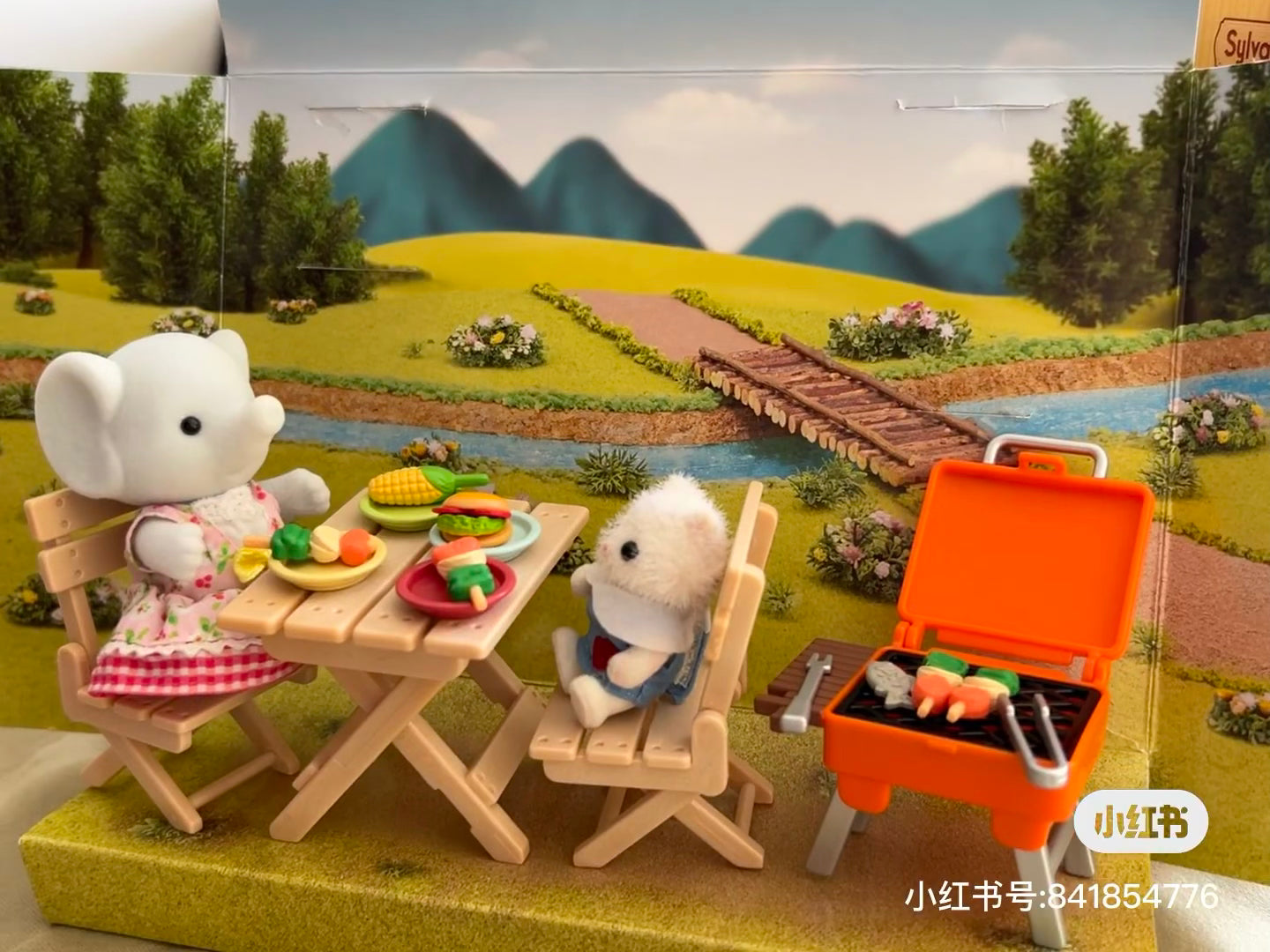 SylvanianFamilies｜Elephant Girl BBQ Picnic Set 5640