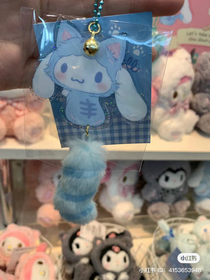 Sanrio｜肉球猫咪/猫咪日系列细闪亚克力毛茸茸小尾巴铃铛挂件/挂链｜约11.5 x 9.5 x 6.5cm