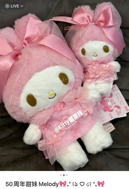 【limit 1】Sanrio三丽鸥｜Melody Birthday 50th Anniversary Mascot Holder Ribbon Princess Plush美乐蒂50周年生日粉桃甜心系列毛绒玩偶挂件/包挂｜约19.4 x 9.6 x 6.5cm