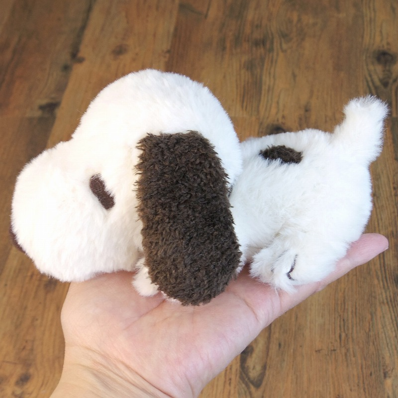 Snoopy史努比｜Nakajima Plush Toy Fuwakuta Plush Toy Mocha S毛茸茸趴趴掌上公仔/玩偶｜约4.1x1.6x4.1cm