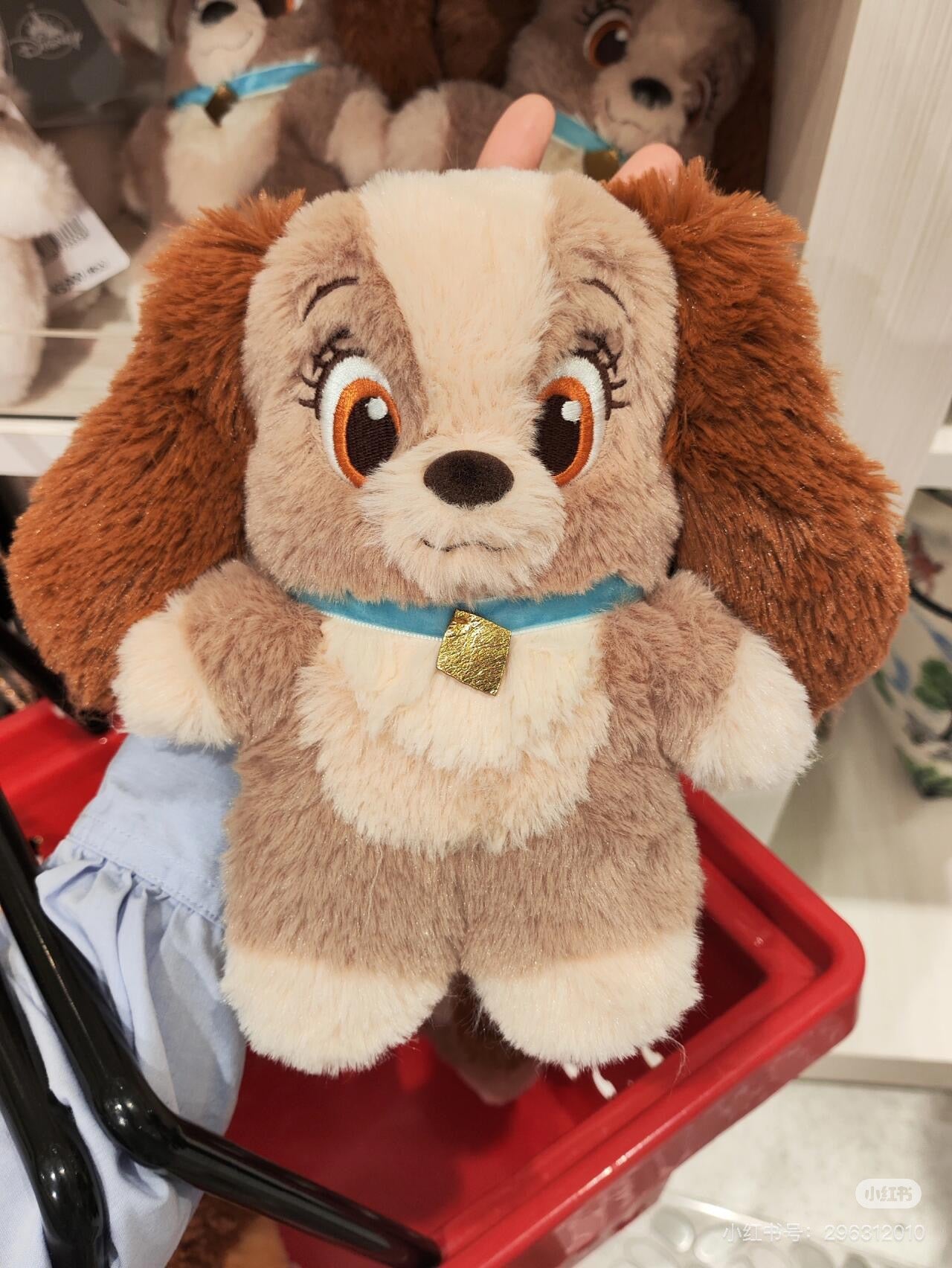 Disney迪士尼｜ Fluffy Pochette Shoulder Bag - Dog Lady流浪汉与小姐毛绒斜挎包/手提包｜约20.5×21×7cm