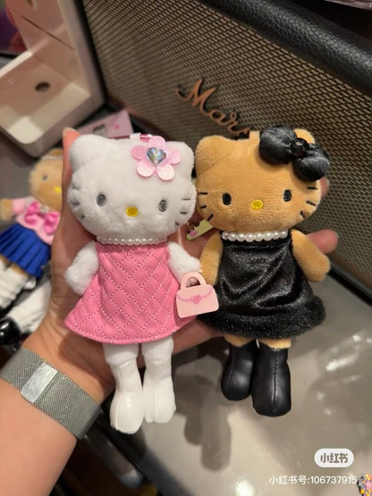 HelloKitty｜Style Up Mascot Holder /Plush Keychain｜H14.7 × W7.0 × D4.2 cm approx.