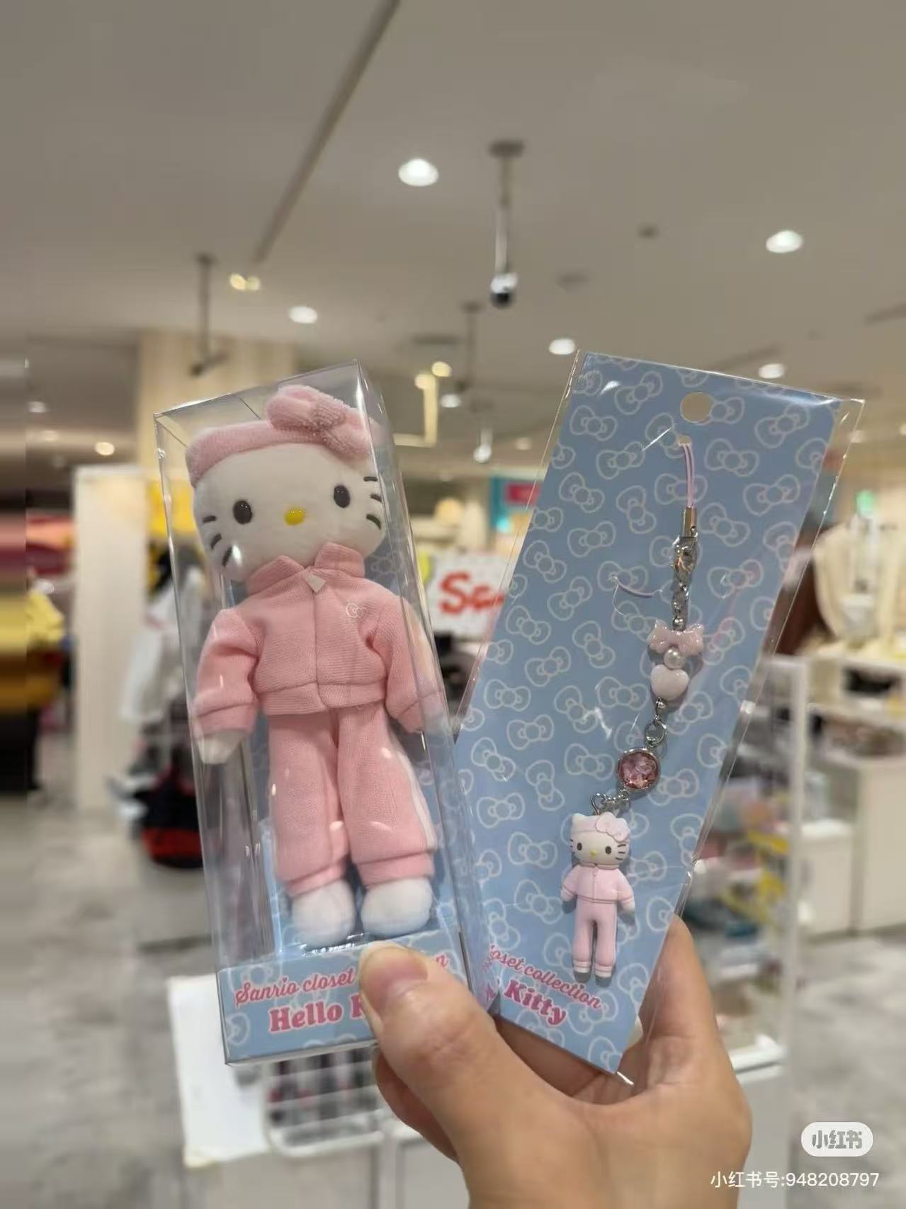 Hello Kitty｜Closet Collection Gal Style Phone Charm ｜2×1.2×4cm approx.