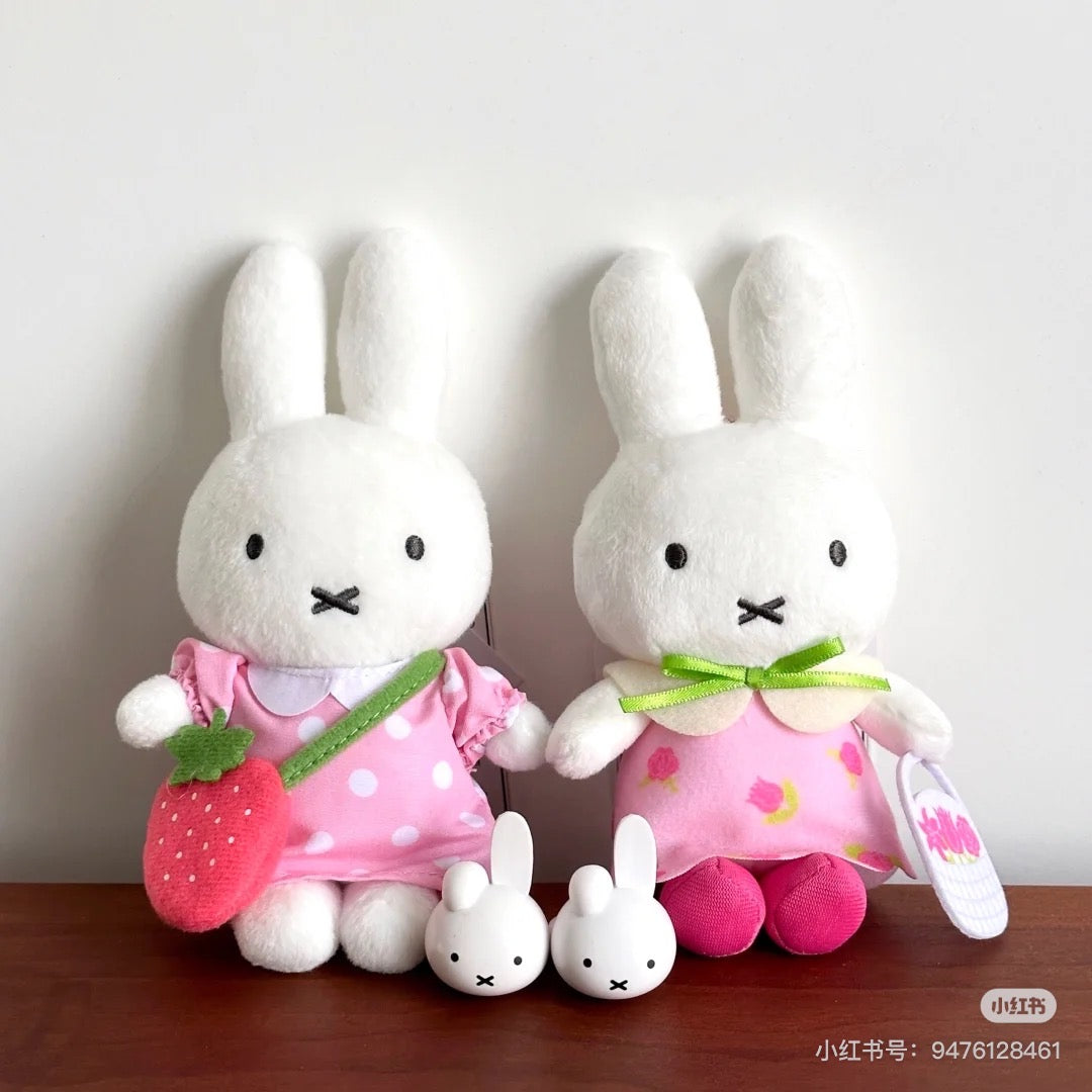 Miffy米菲｜春日郁金香玩偶/公仔/小衣服很精致