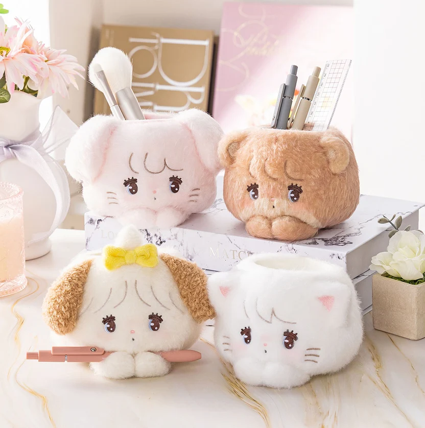 mikko illustrations｜Lil ala mode Fluffy Plush Pen Holder｜H100 x W120 x D120mm approx.