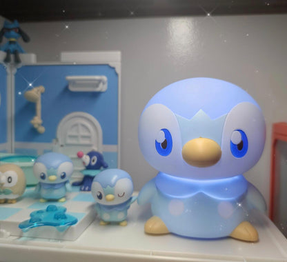 Pikachu皮卡丘｜Takara Tomy Pokemon-Pokepeace Puni Kyun Light - Piplup 宝可梦软软捏捏多段变光波加曼小夜灯｜约15 x 15 x 10cm