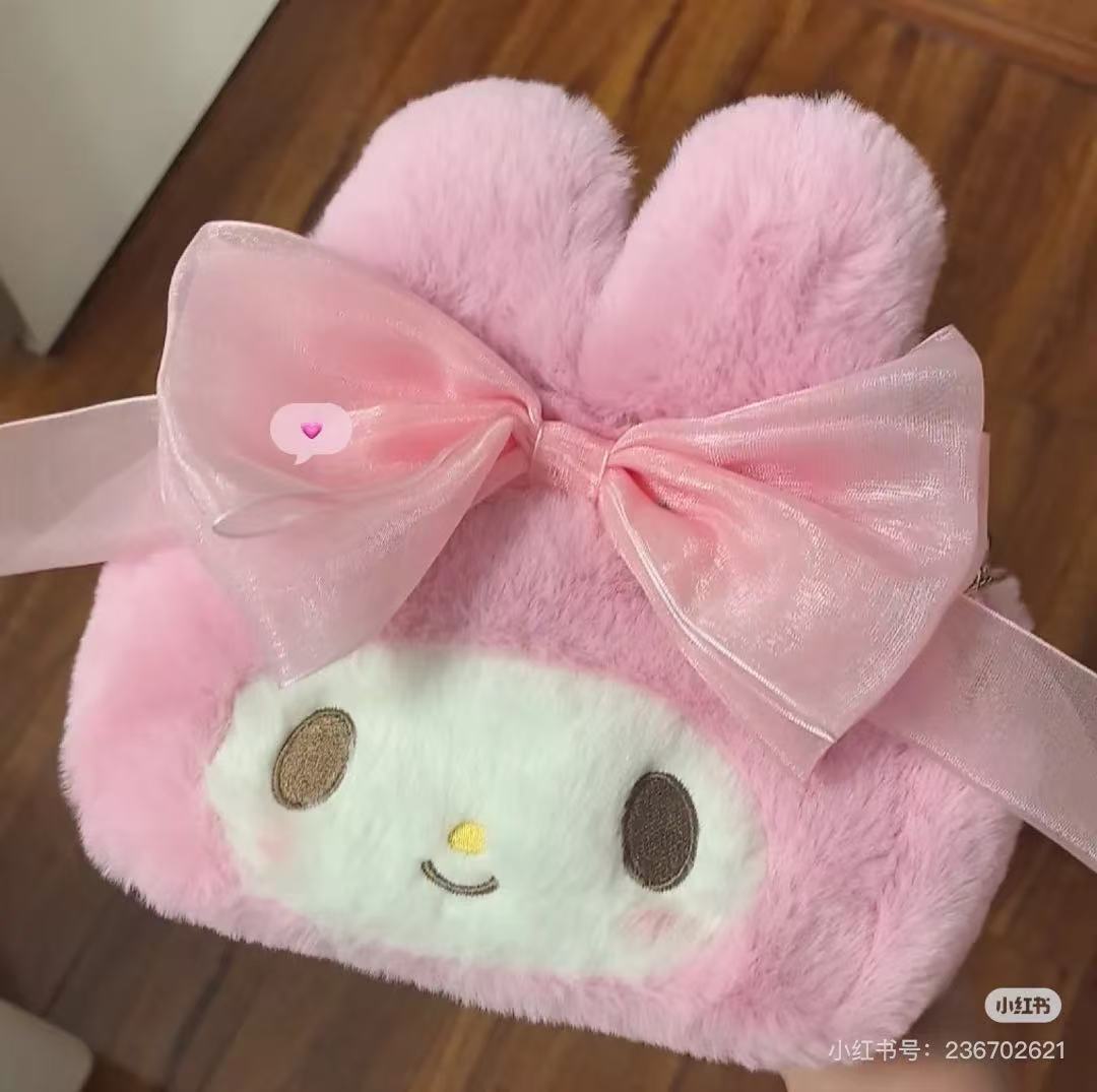 Sanrio三丽鸥｜My Melody Birthday 50th Anniversary Princess Ribbon Shoulder Bag美乐蒂50周年生日粉桃甜心系列脸型毛毛茸茸斜挎包/链条包/蝴蝶结钥匙扣｜约幅22×奥行11×高さ20cm