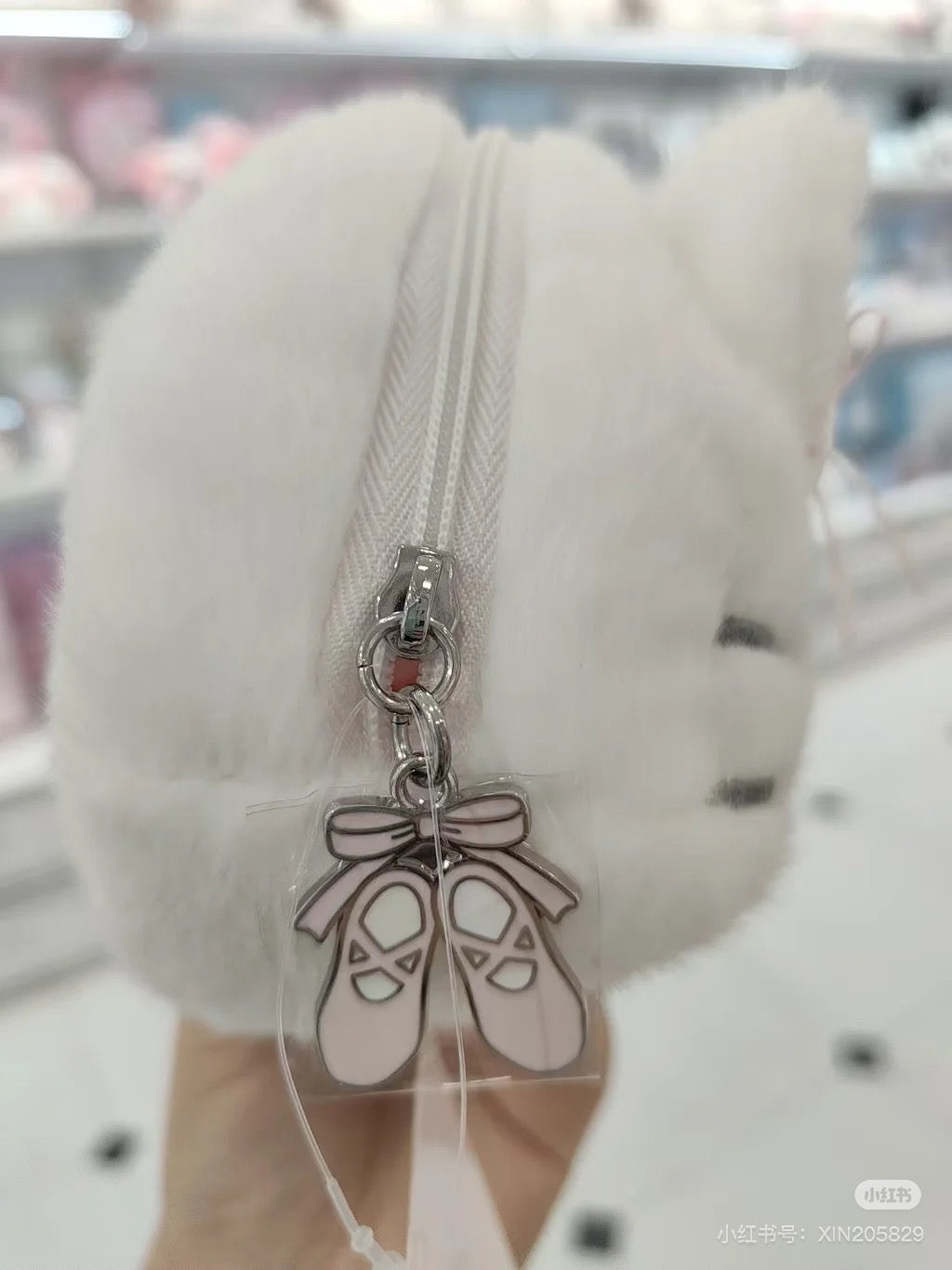 Sanrio｜White Cat Ballerina Face Shaped Pouch｜W14 x D6 x H10cm approx.
