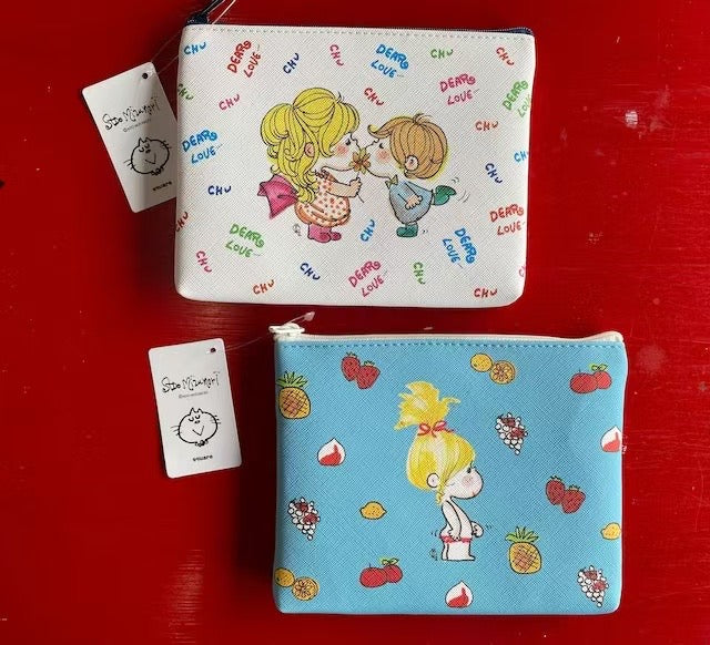 Mizumori Ado｜Flat Pouch｜12cm x 16.5cm x 2cm approx.