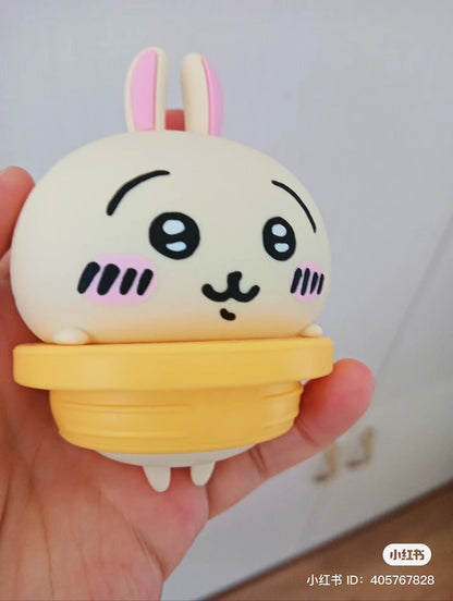 Chiikawa 吉伊卡哇｜角色大头玻璃奶瓶糖罐+糖/收纳罐/糖盖子底下还有小脚｜约H128×W65×D65mm【25.02 】