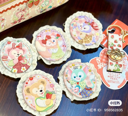 Disney迪士尼｜东迪草莓情人节限定布制蕾丝边徽章盲盒/胸针/也可当挂饰/共5种｜1枚入