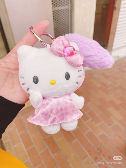 Hello Kitty凯蒂猫｜Sanrio Mascot Keychain with Tail / Gogo Gal Collection Leopard毛茸茸尾巴系列爱心扣豹纹凯蒂猫玩偶挂件/包挂｜约9.5×5.5×13.5cm