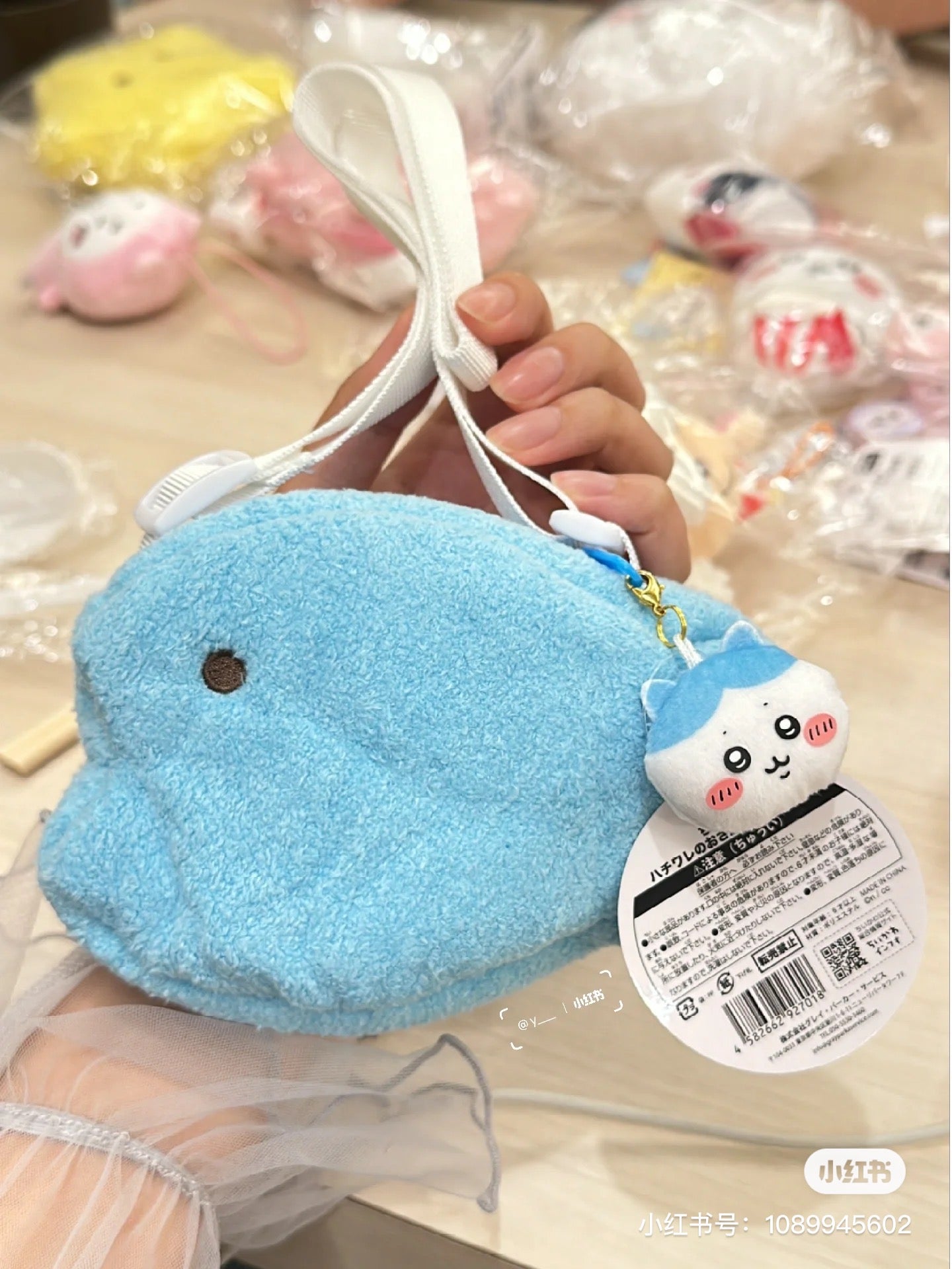 Chiikawa 吉伊卡哇｜要背和宝宝一样的小包包/星星/小鱼/小熊斜背包/收纳包/拉链上也有宝宝/捏捏｜约 H100 x W115 x D50