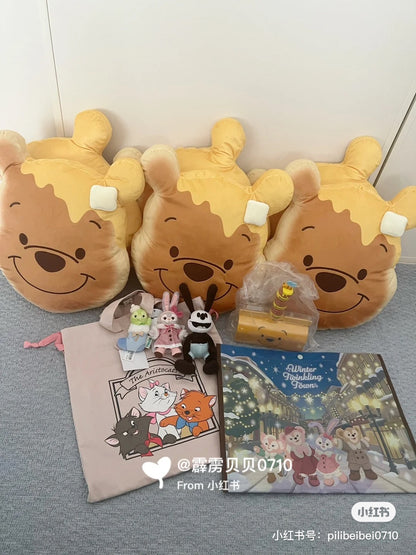 Disney｜噗噗winnie the pooh小熊维尼超厚双层汉堡大抱枕｜50 长 x 20 宽 cm