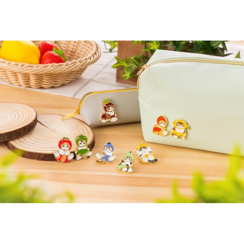 Mofusand｜Mofumofu Marche Pin Badge｜30×25×12mm approx.