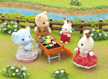 SylvanianFamilies｜Elephant Girl BBQ Picnic Set 5640